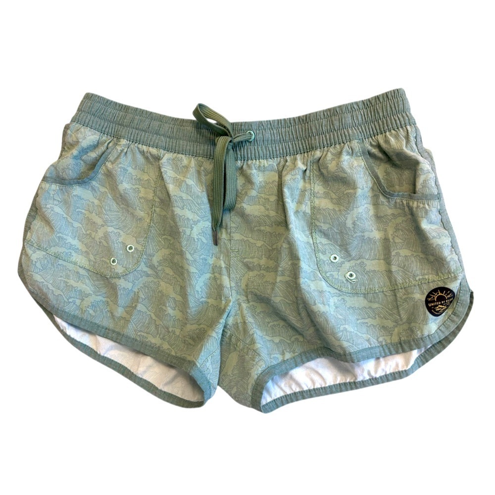 United By Blue S EUC Green board/Athletic Shorts